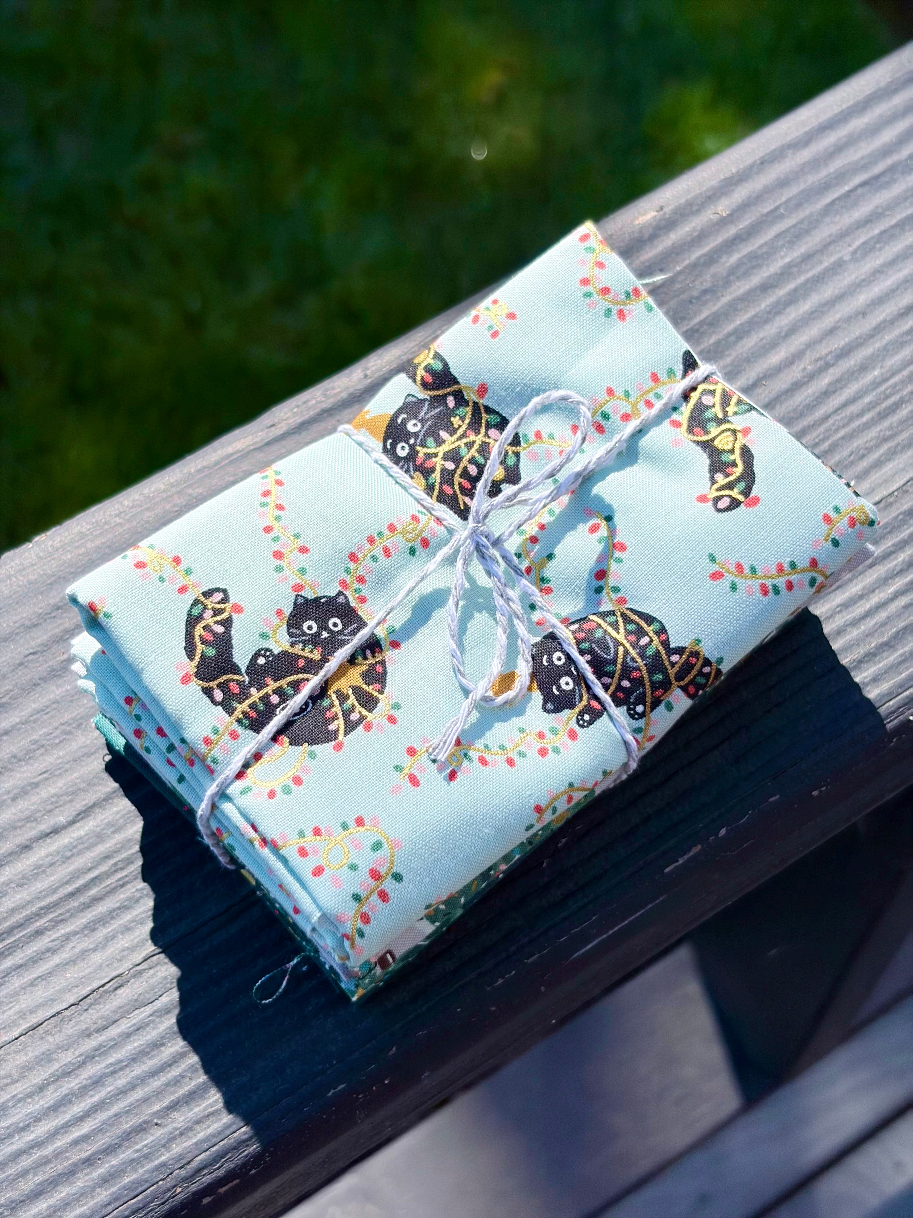 Twas the Night Before Camas Fat Quarter Bundle