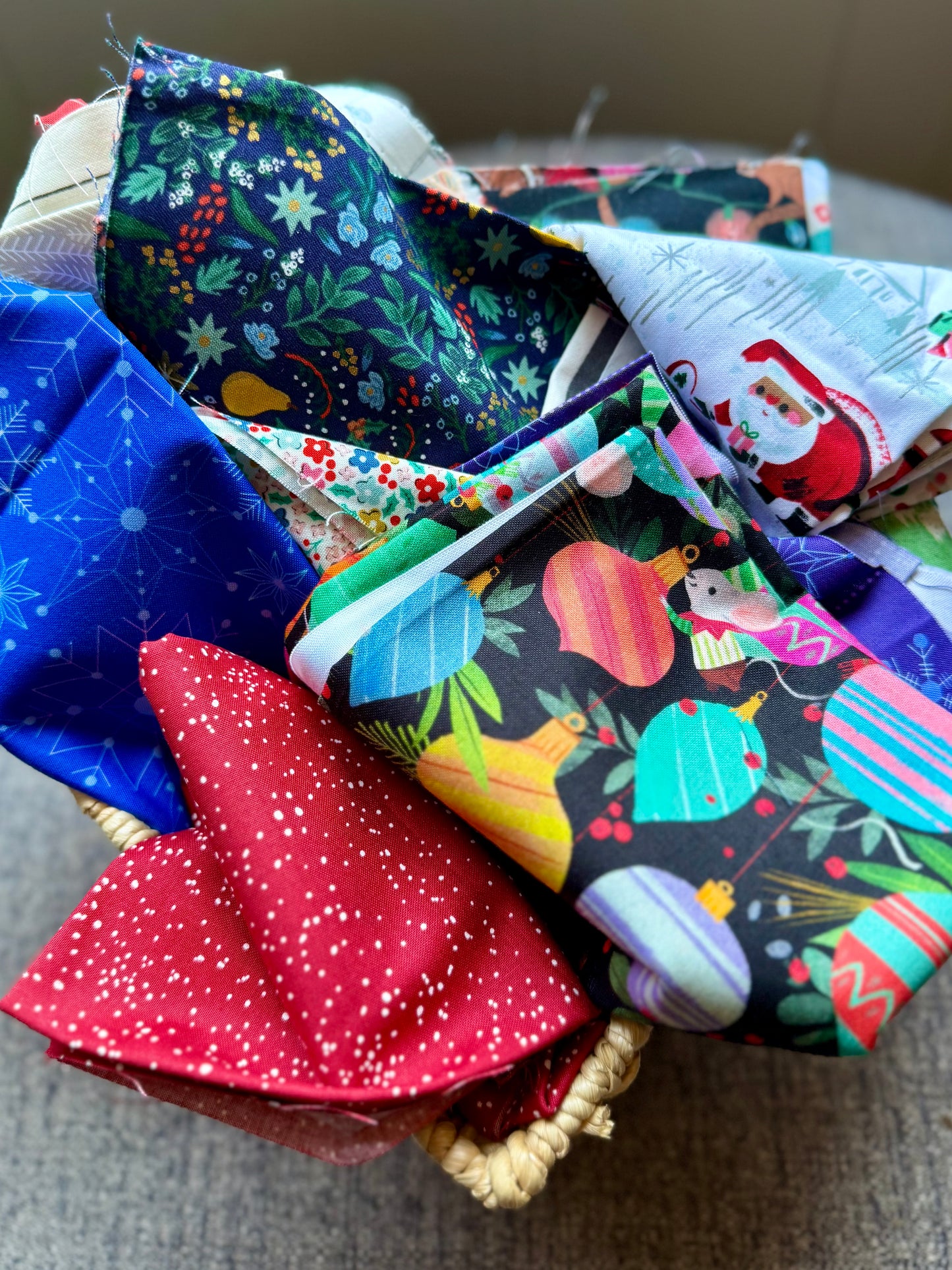 Holiday Fabric Scrap Bag (12 oz)