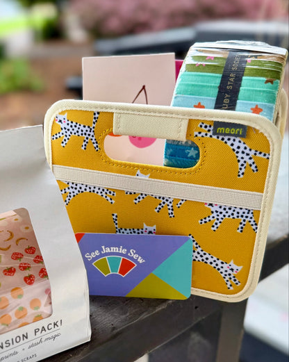 Meori Foldable Box - Snow Leopard