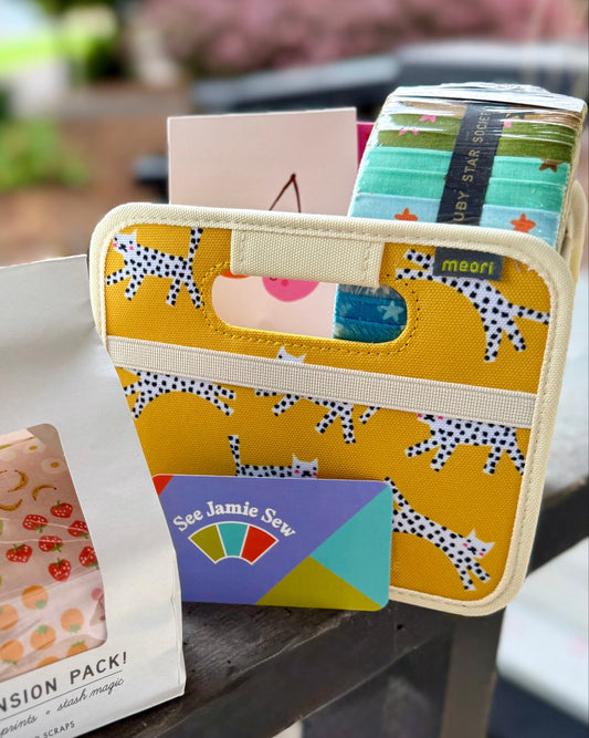 Meori Foldable Box - Snow Leopard