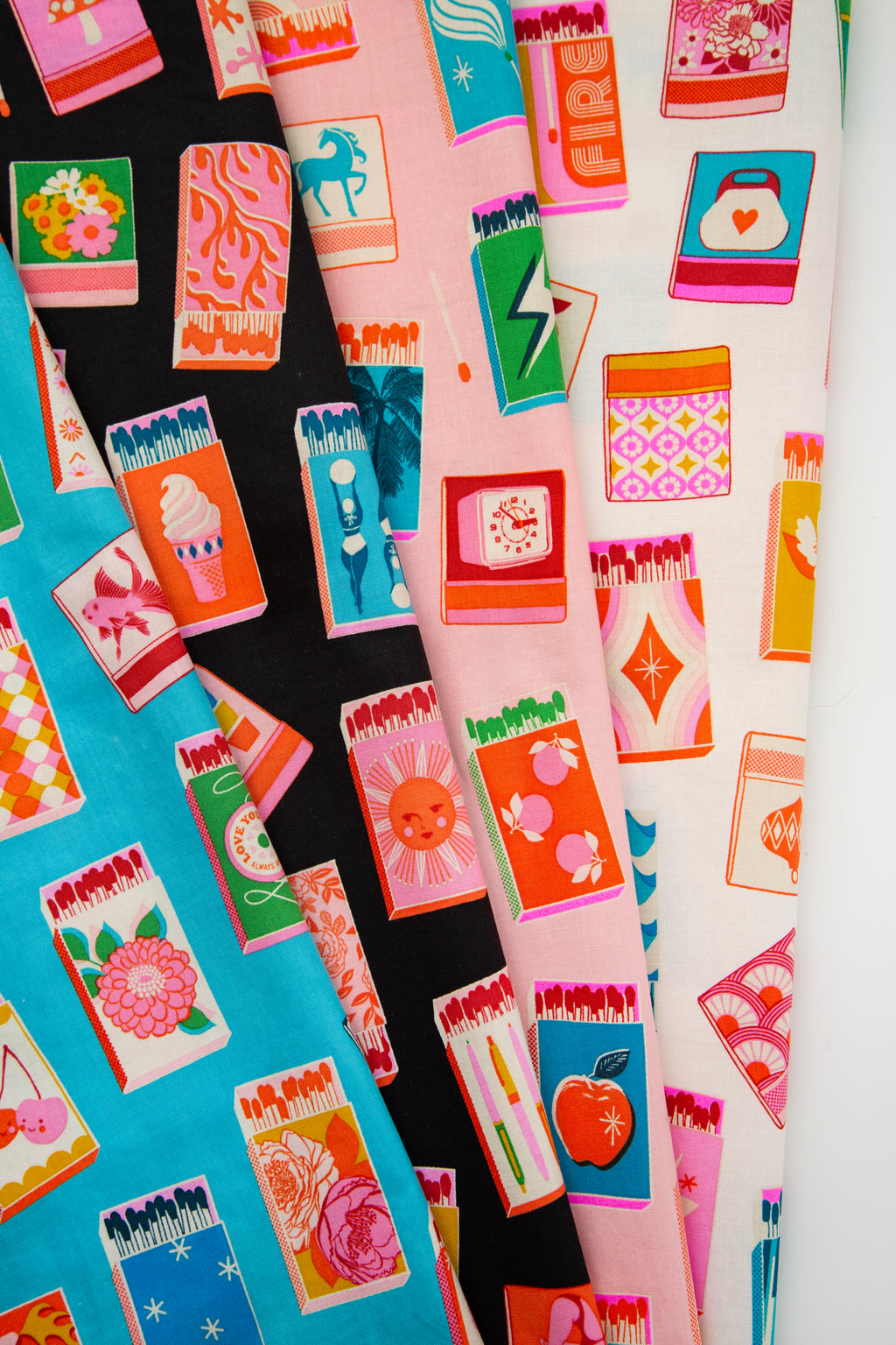 PRE-ORDER: Sawtooth Sky Trinketry Quilt Kit