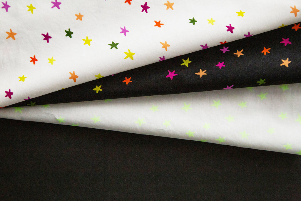 PRE-ORDER: Sawtooth Sky - Freaky Familiars Quilt Kit