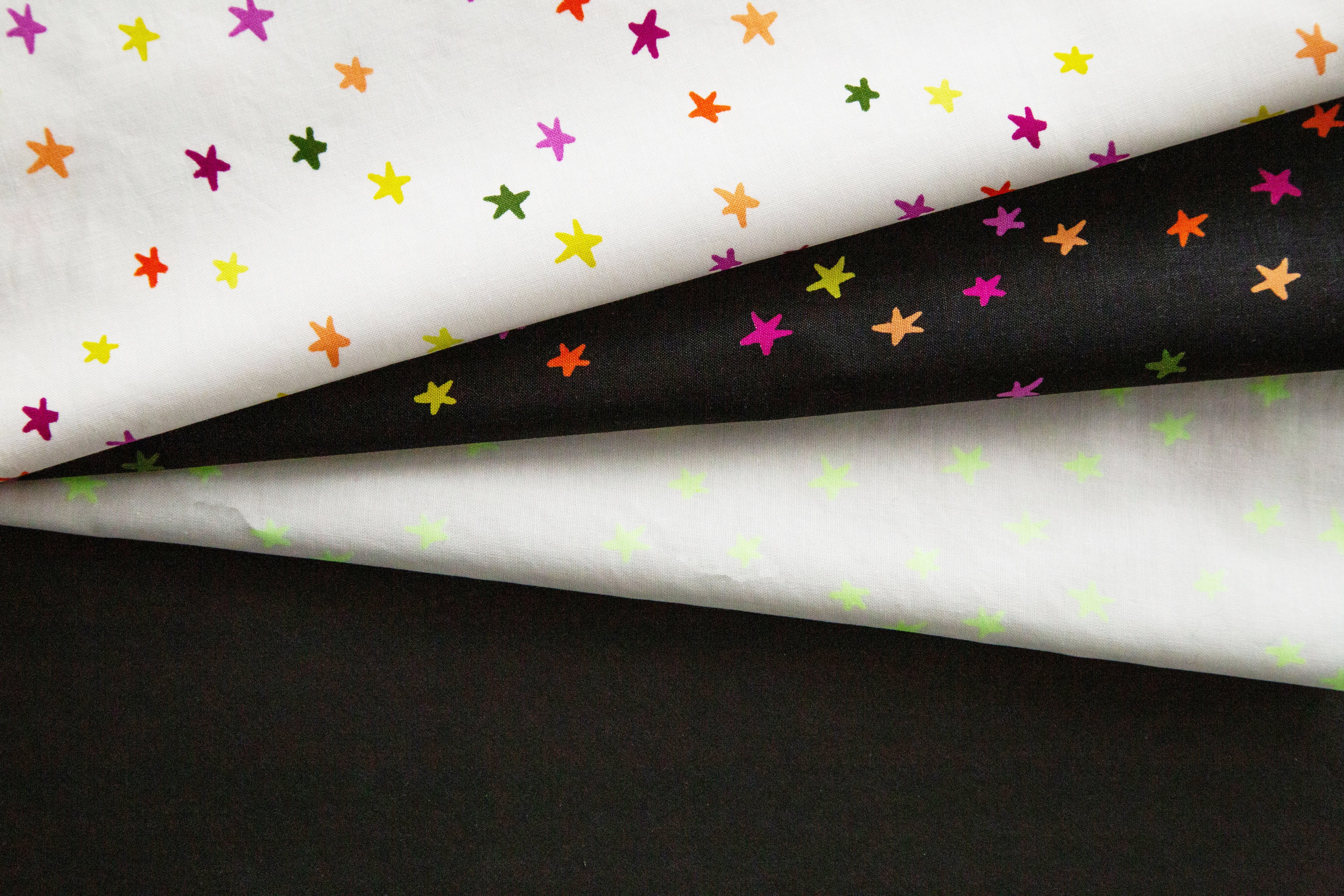 PRE-ORDER: Sawtooth Sky - Freaky Familiars Quilt Kit